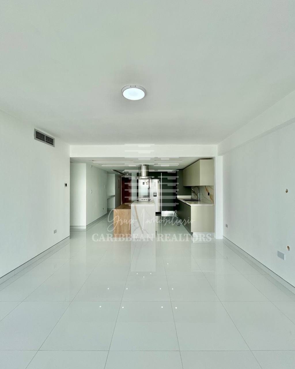 EN VENTA MODERNO APARTAMENTO CON VISTA AL MAR EN EL CONJUNTO RESIDENCIAL MORRO DE LA MAR II. 