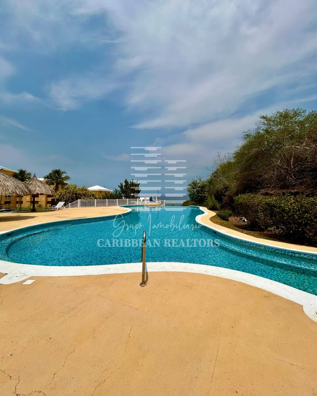 EN VENTA APARTAMENTO DE PLAYA EN EL CONJUNTO RESIDENCIAL TERRAZAS DE CIMARRON EN PLAYA PARGUITO.