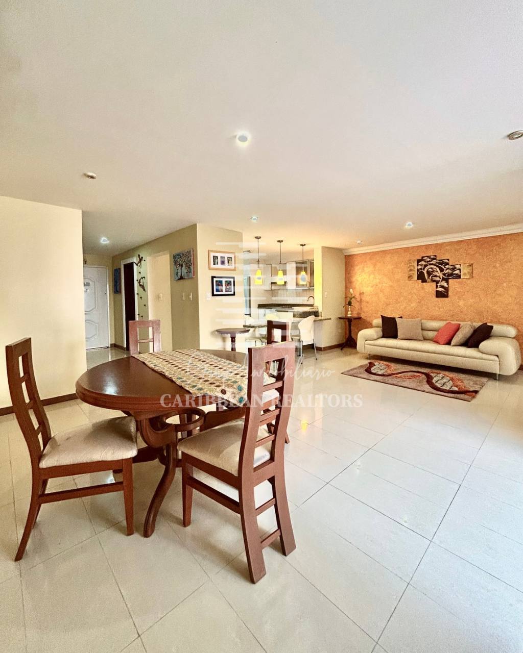 EN VENTA TOWNHOUSE EN EL CONJUNTO RESIDENCIAL ROBLEMAR. NUEVO MUNDO