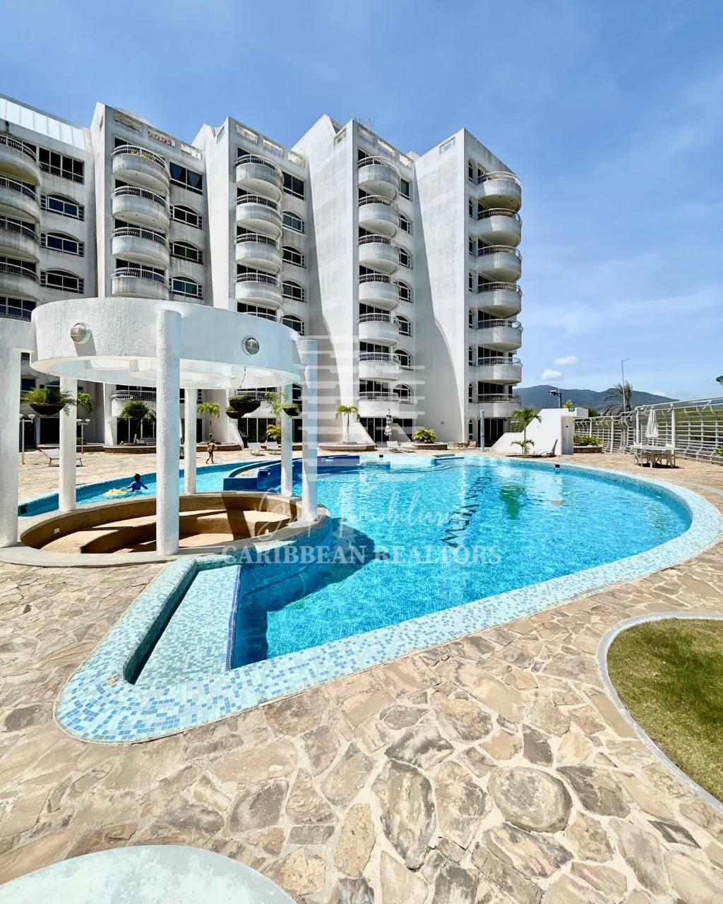 EN VENTA APARTAMENTO EN EL CONJUNTO RESIDENCIAL GREEN VIEW EN COSTA AZUL.
