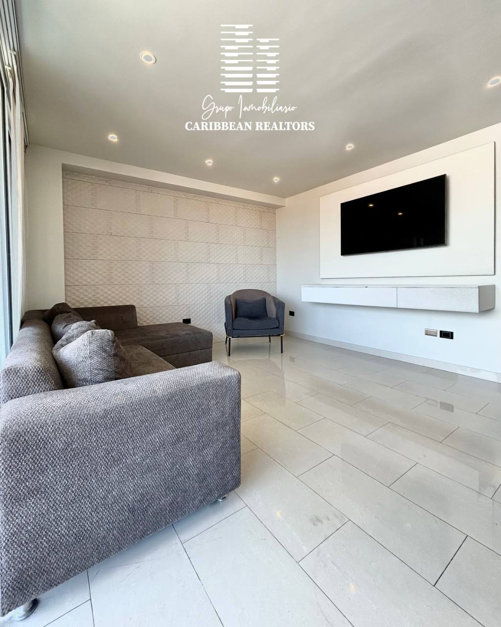 EN VENTA APARTAMENTO EN EL CONJUNTO RESIDENCIAL PUNTA PACÍFICO EN PLAYA MORENO, MUY CERCA DEL MAR.