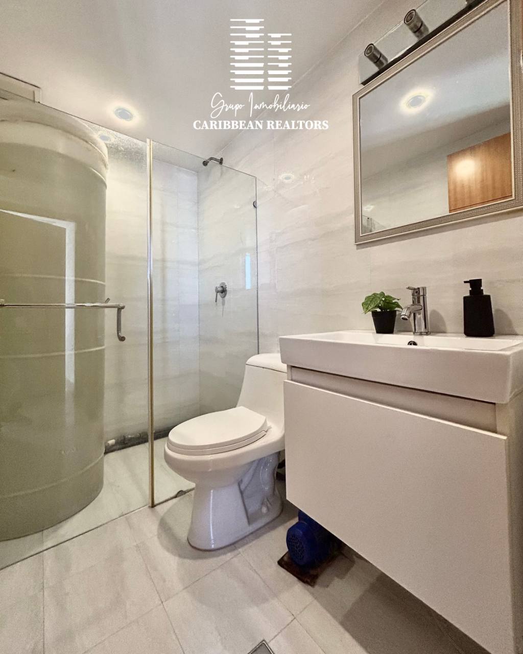 EN VENTA APARTAMENTO EN EL CONJUNTO RESIDENCIAL PUNTA PACÍFICO EN PLAYA MORENO, MUY CERCA DEL MAR.