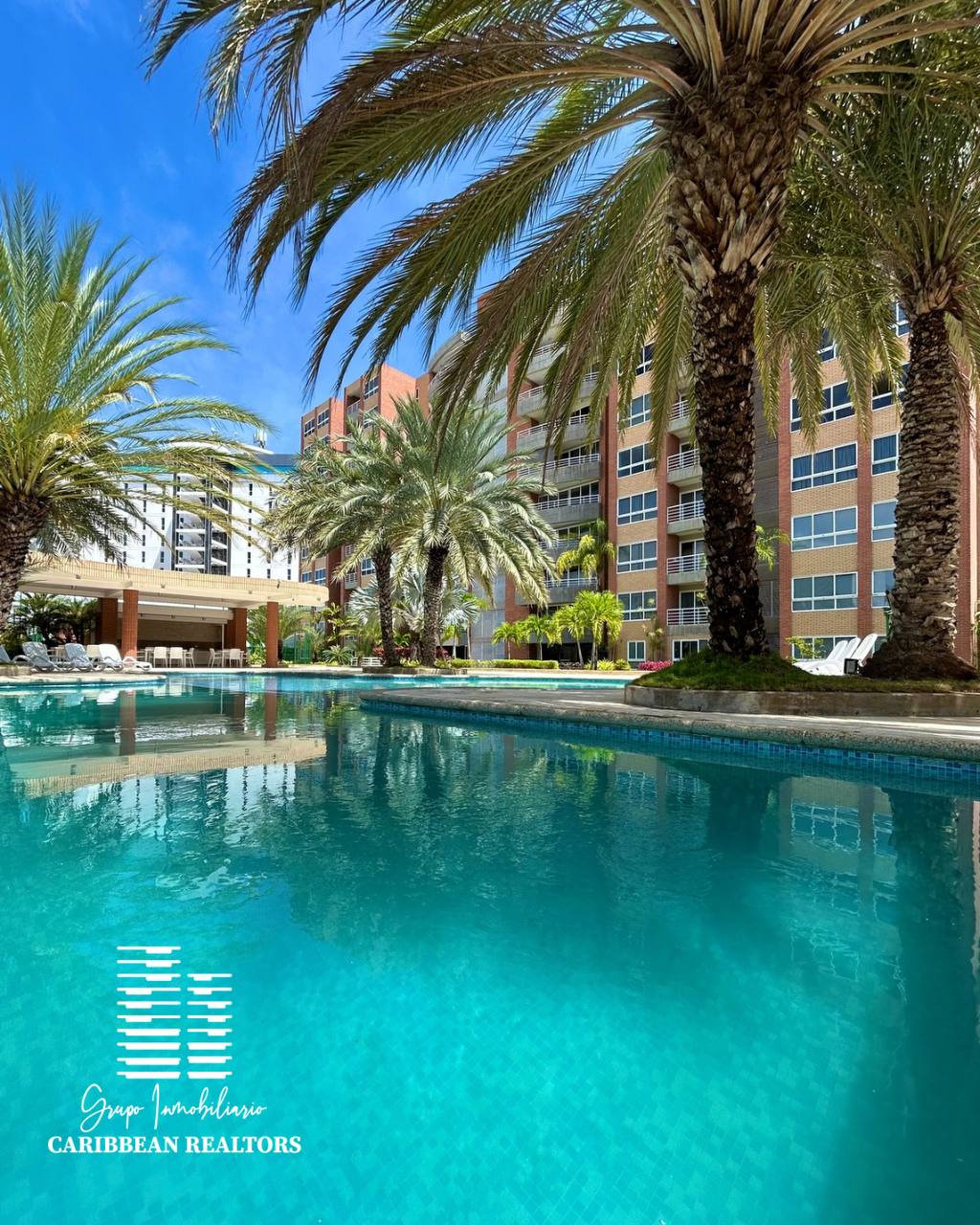 EN VENTA APARTAMENTO EN EL CONJUNTO RESIDENCIAL PUNTA PACÍFICO EN PLAYA MORENO, MUY CERCA DEL MAR.