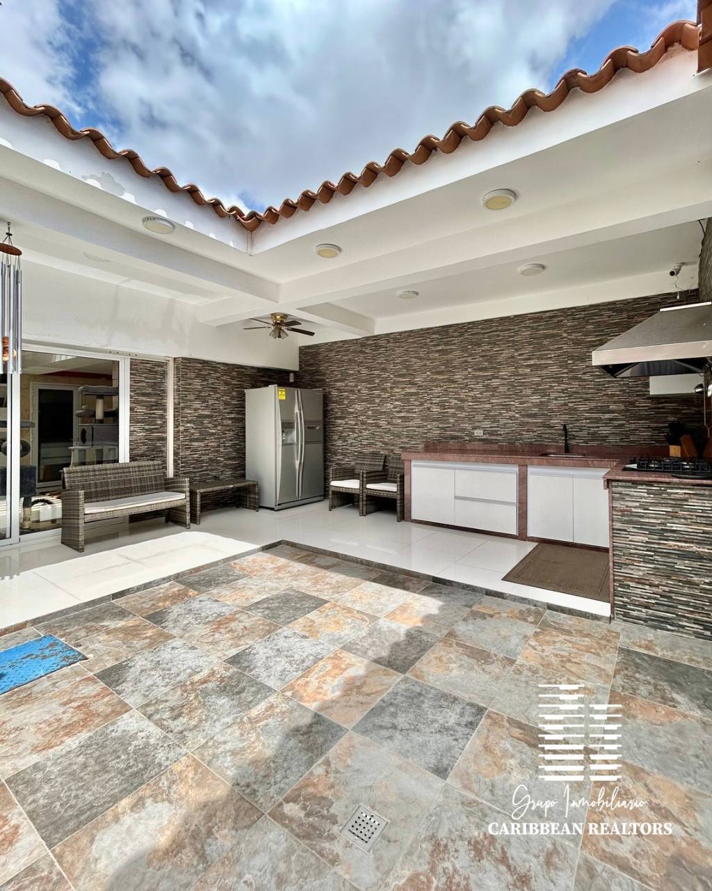 EN VENTA DOS TOWNHOSES INTEGRADOS EN EL CONJUNTO RESIDENCIAL VILLAS DEL VALLE. EL VALLE DEL ESPIRITU SANTO.