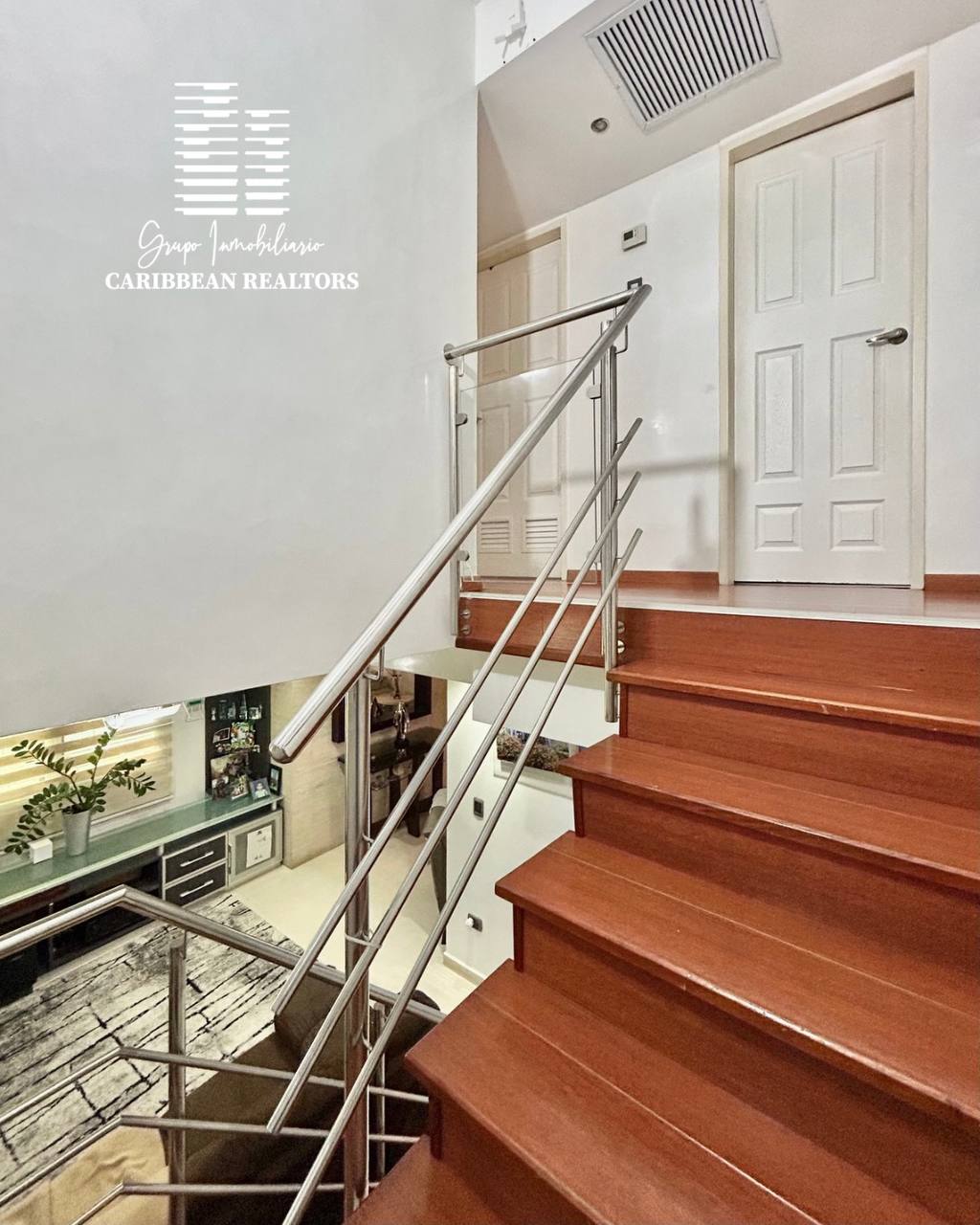 EN VENTA DOS TOWNHOSES INTEGRADOS EN EL CONJUNTO RESIDENCIAL VILLAS DEL VALLE. EL VALLE DEL ESPIRITU SANTO.