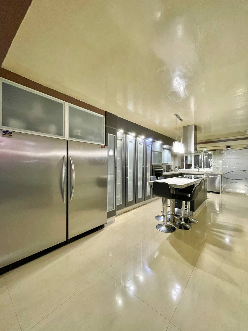 EN VENTA TOWN HOUSE EN EL CONJUNTO RESIDENCIAL AGUAMARINA COUNTRY CLUB. PARAISO II. PAMPATAR.