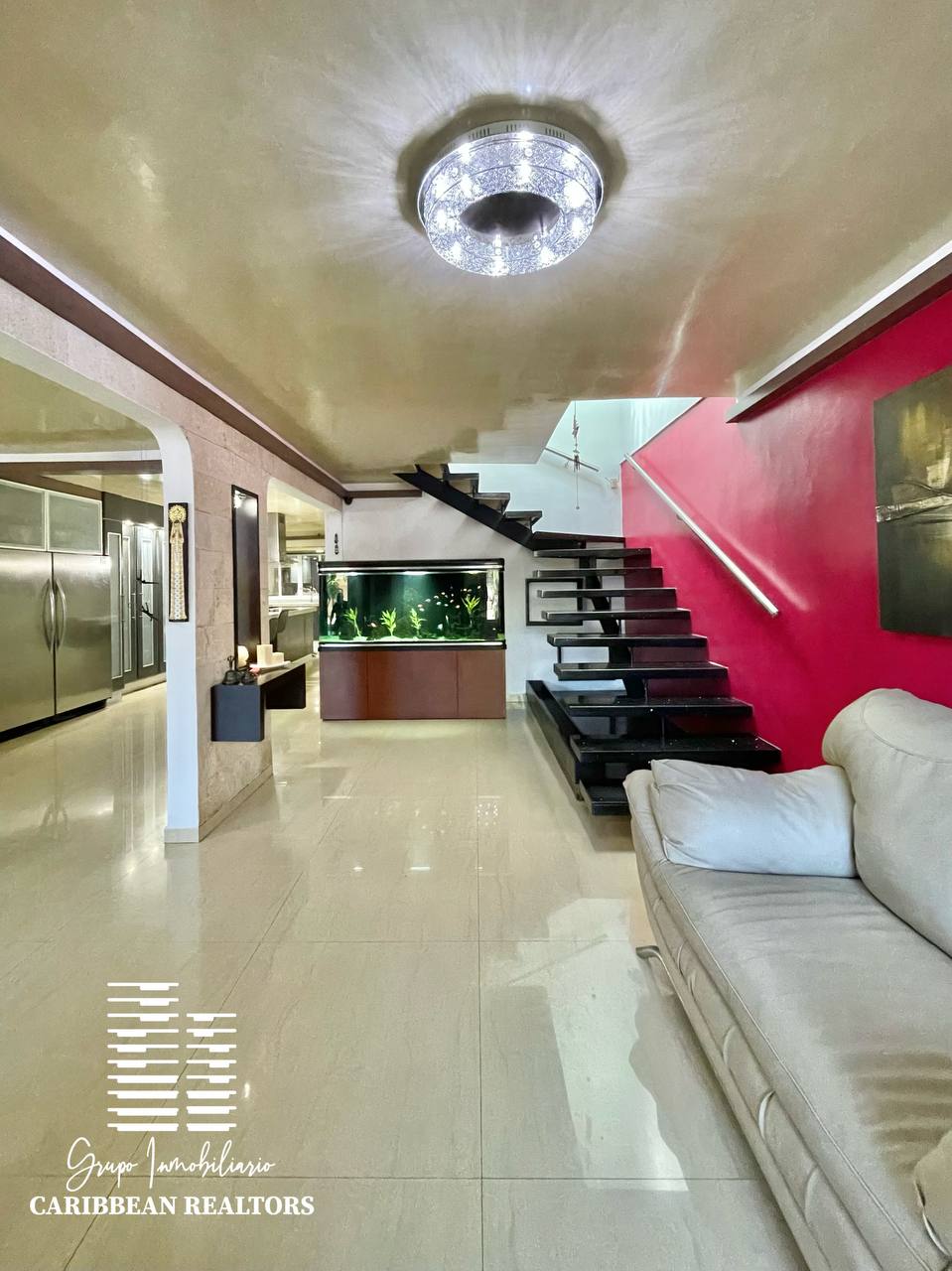 EN VENTA TOWN HOUSE EN EL CONJUNTO RESIDENCIAL AGUAMARINA COUNTRY CLUB. PARAISO II. PAMPATAR.