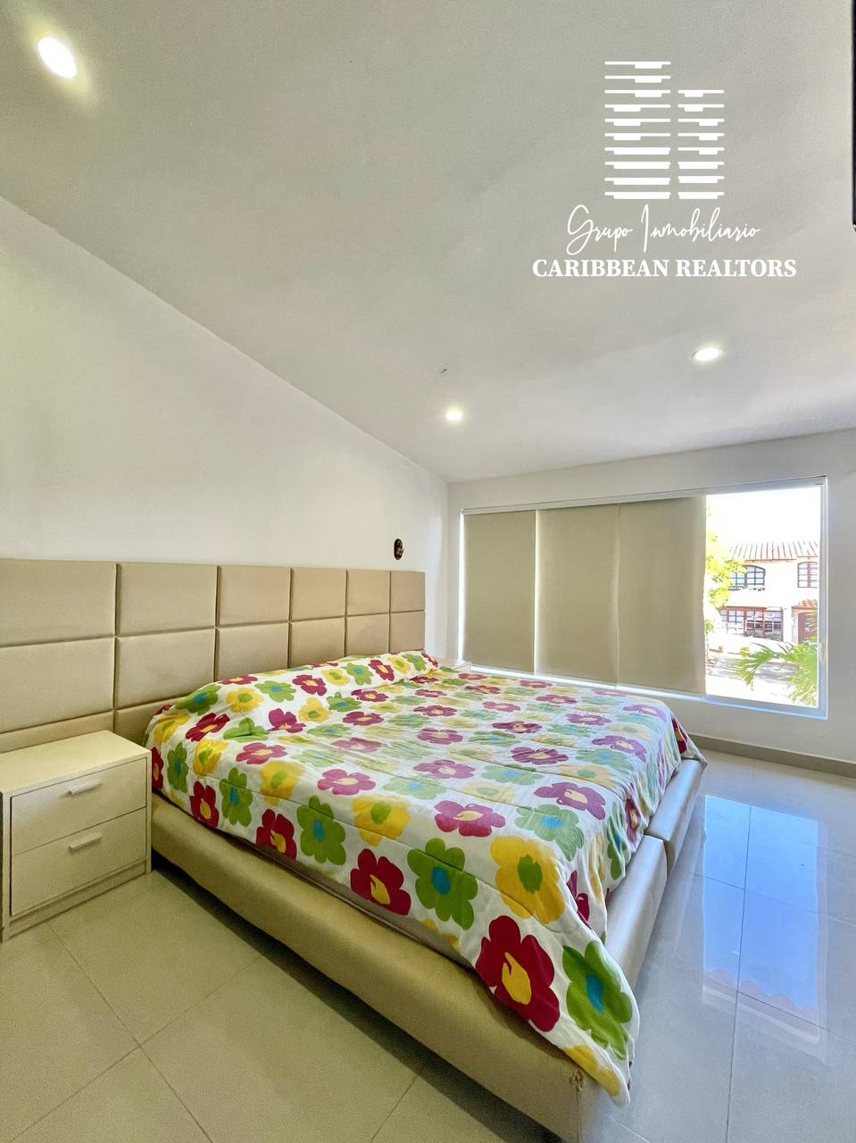 EN VENTA TOWN HOUSE EN EL CONJUNTO RESIDENCIAL AGUAMARINA COUNTRY CLUB. PARAISO II. PAMPATAR.
