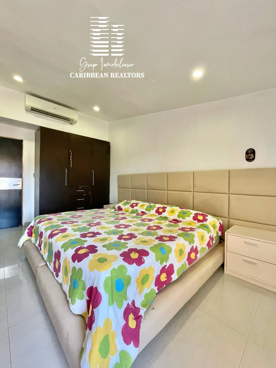 EN VENTA TOWN HOUSE EN EL CONJUNTO RESIDENCIAL AGUAMARINA COUNTRY CLUB. PARAISO II. PAMPATAR.