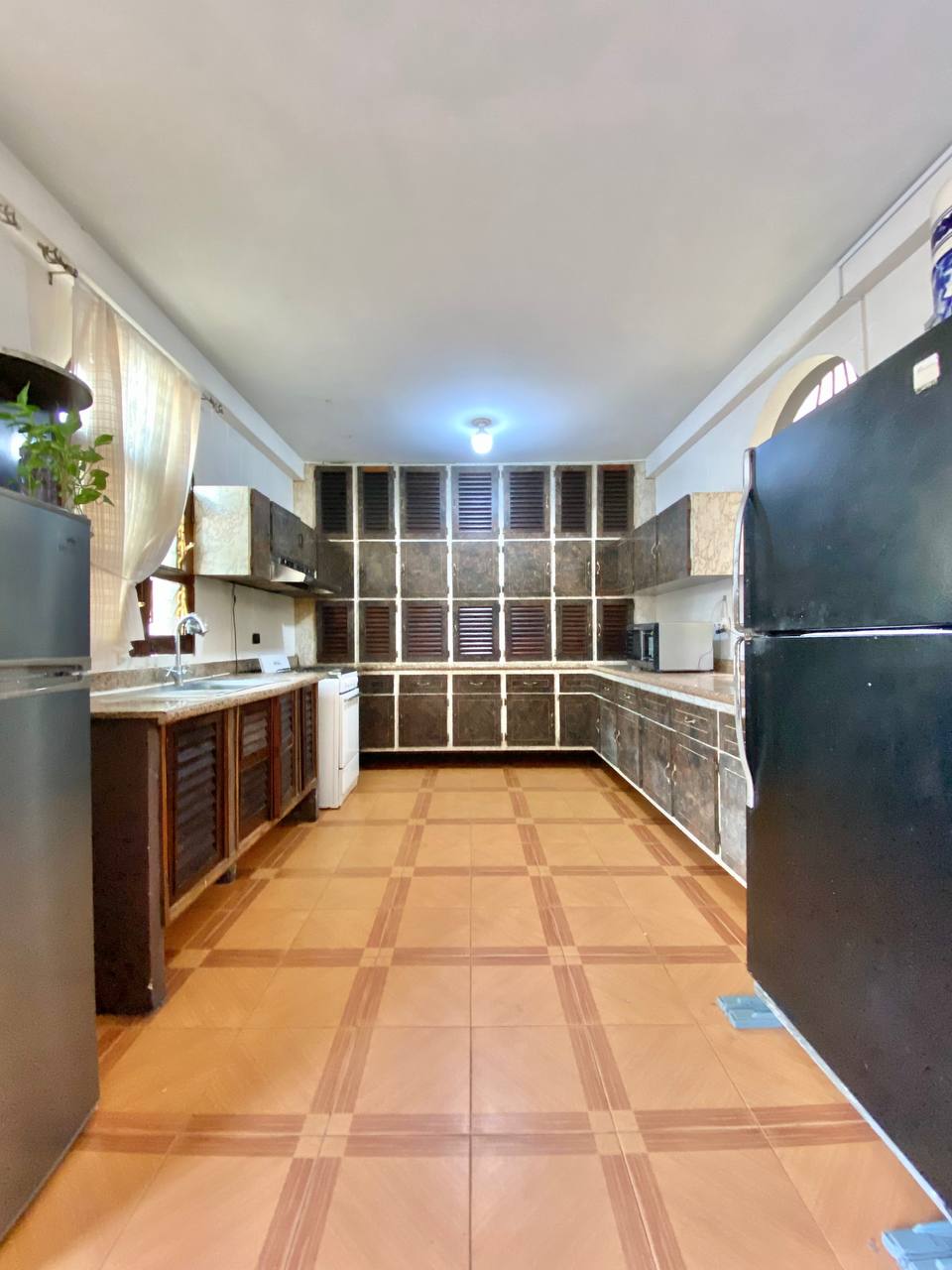 EN VENTA CASA QUINTA EN LA URBANIZACIÓN JORGE COLL.