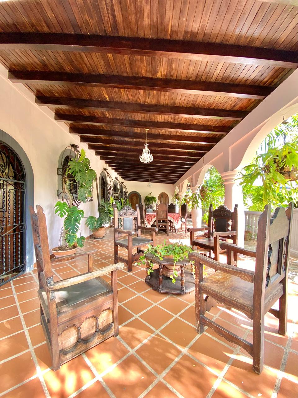 EN VENTA CASA QUINTA EN LA URBANIZACIÓN JORGE COLL.