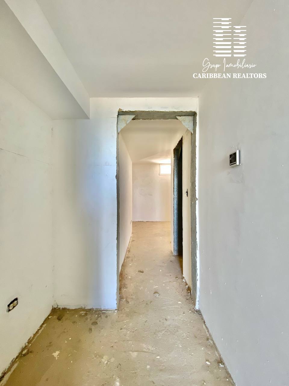 EN VENTA APARTAMENTO CON VISTA AL MAR EN EL CONJ RESD MORRO DE LA MAR II. 