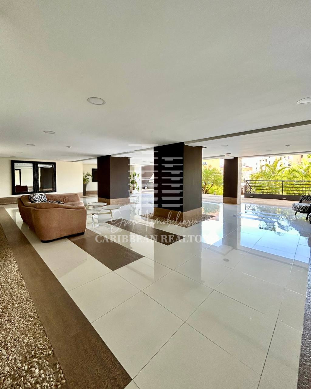 EN VENTA MODERNO APARTAMENTO EN EL CONJUNTO RESIDENCIAL ALAQUA PLAZA & CONDOMINIUM, TORRE 1000. PLAYA EL ANGEL. PAMPATAR.