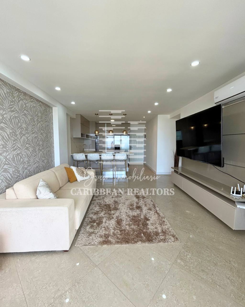 EN ALQUILER VACACIONAL MODERNO APARTAMENTO EN EL CONJUNTO RESIDENCIAL BLUE BAY EN PLAYA MORENO.