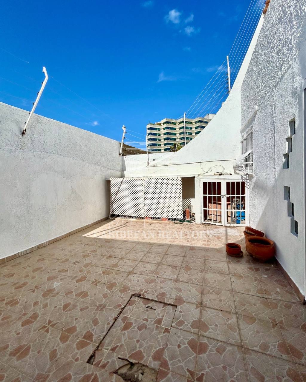 EN VENTA TOWNHOUSE EN EL CONJUNTO RESIDENCIAL VACACIONAL STELLA SOLARIS. PLAYA EL ANGEL.