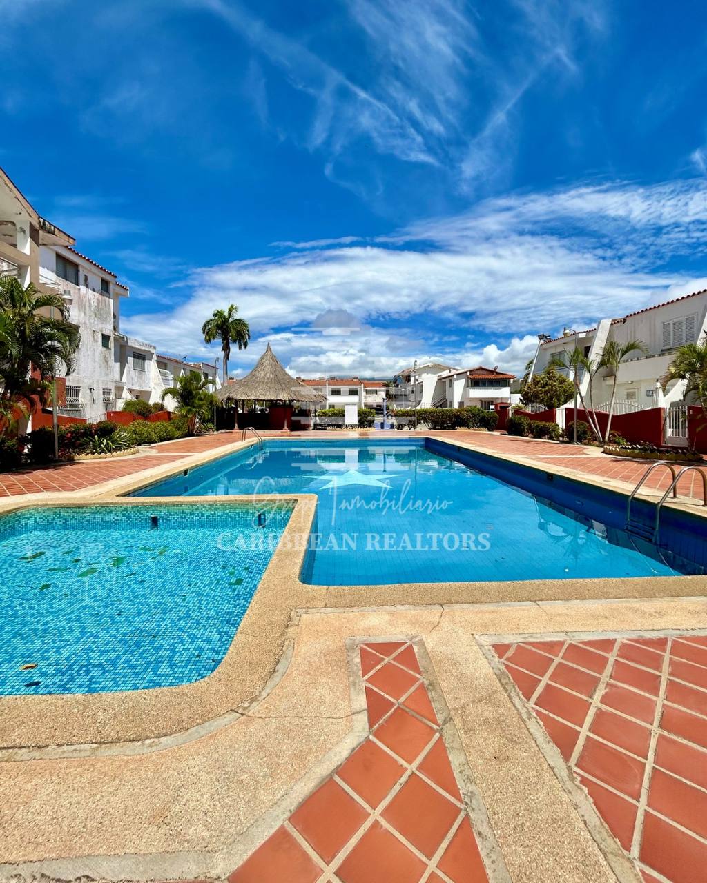 EN VENTA TOWNHOUSE EN EL CONJUNTO RESIDENCIAL VACACIONAL STELLA SOLARIS. PLAYA EL ANGEL.