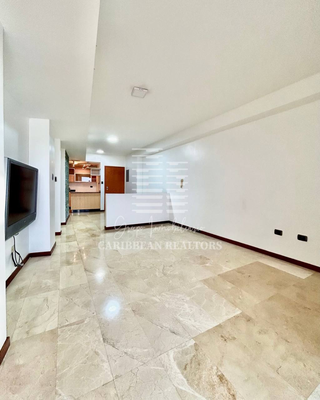 EN VENTA PENTHOUSE EN EL CONJUNTO RESIDENCIAL SOLARIUM EN COSTA AZUL.