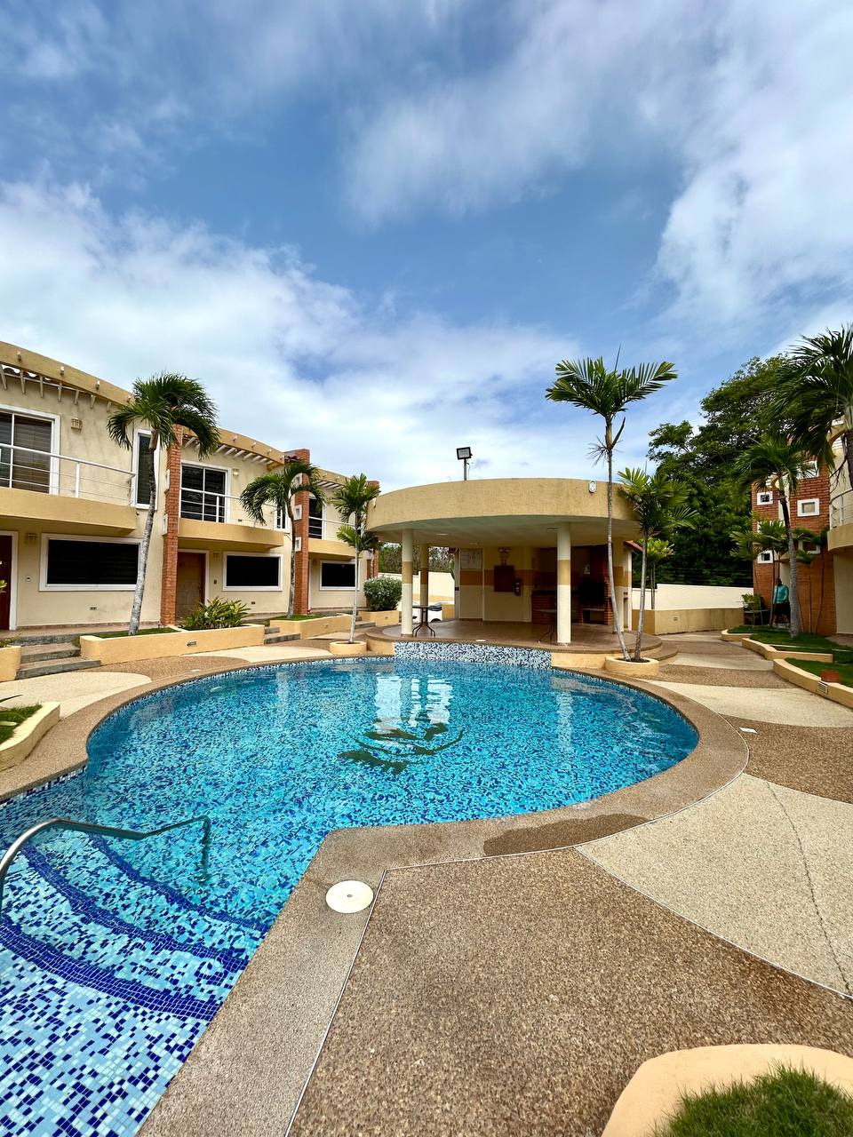 EN VENTA VILLA EN EL CONJUNTO RESIDENCIAL BALEARES VILLAS. PAMPATAR