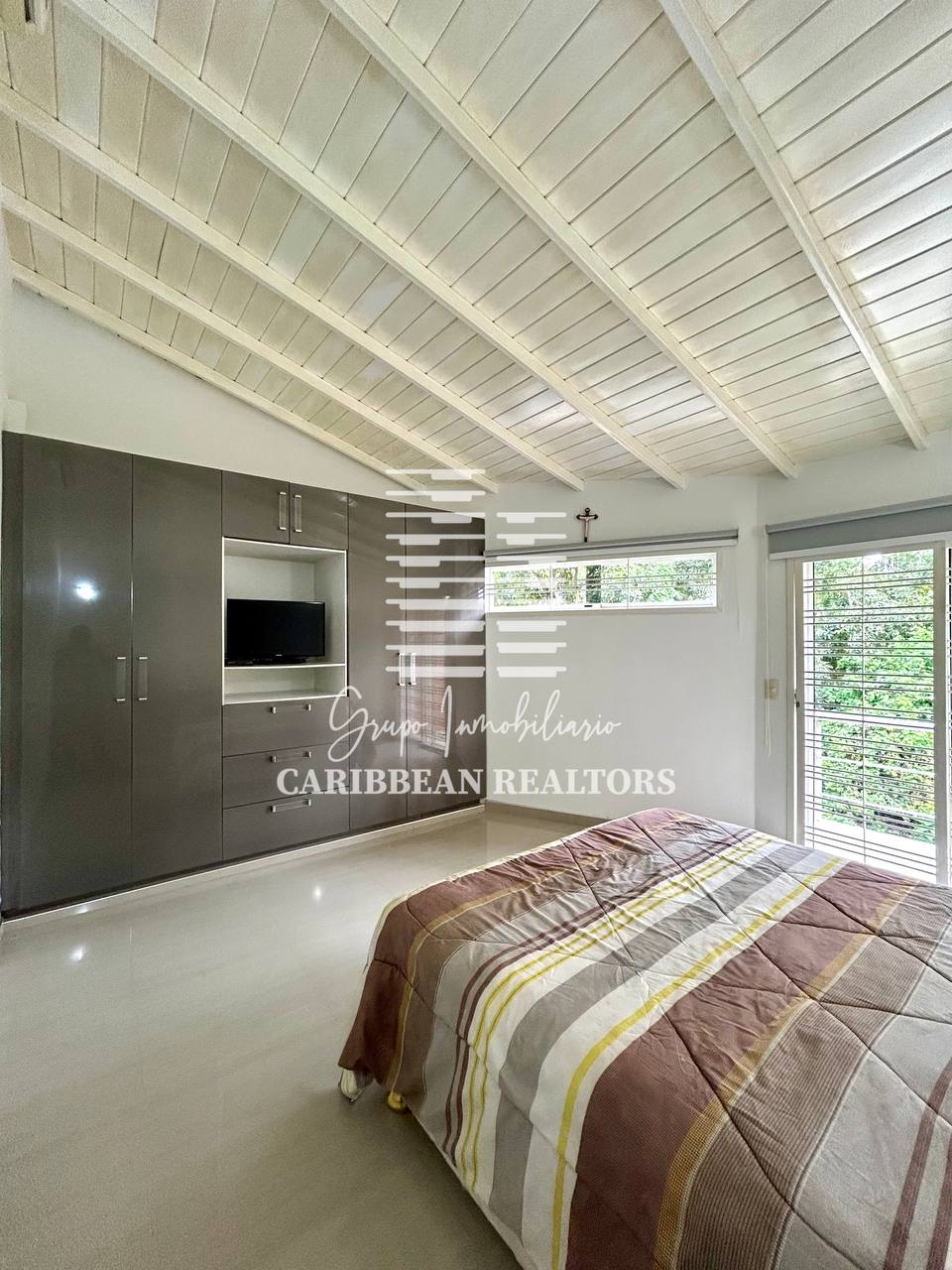 EN VENTA VILLA EN EL CONJUNTO RESIDENCIAL BALEARES VILLAS. PAMPATAR