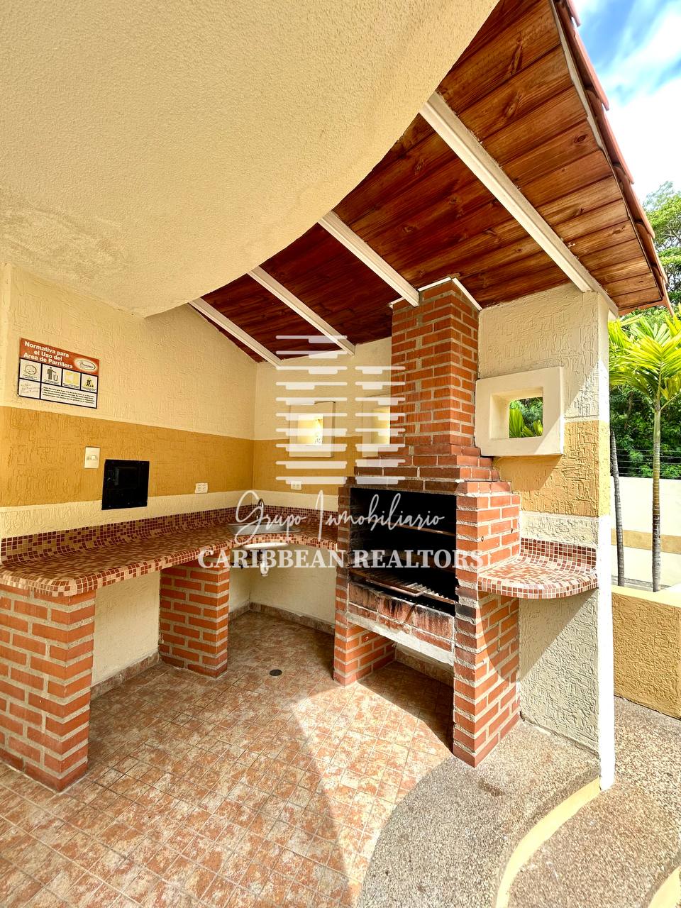 EN VENTA VILLA EN EL CONJUNTO RESIDENCIAL BALEARES VILLAS. PAMPATAR