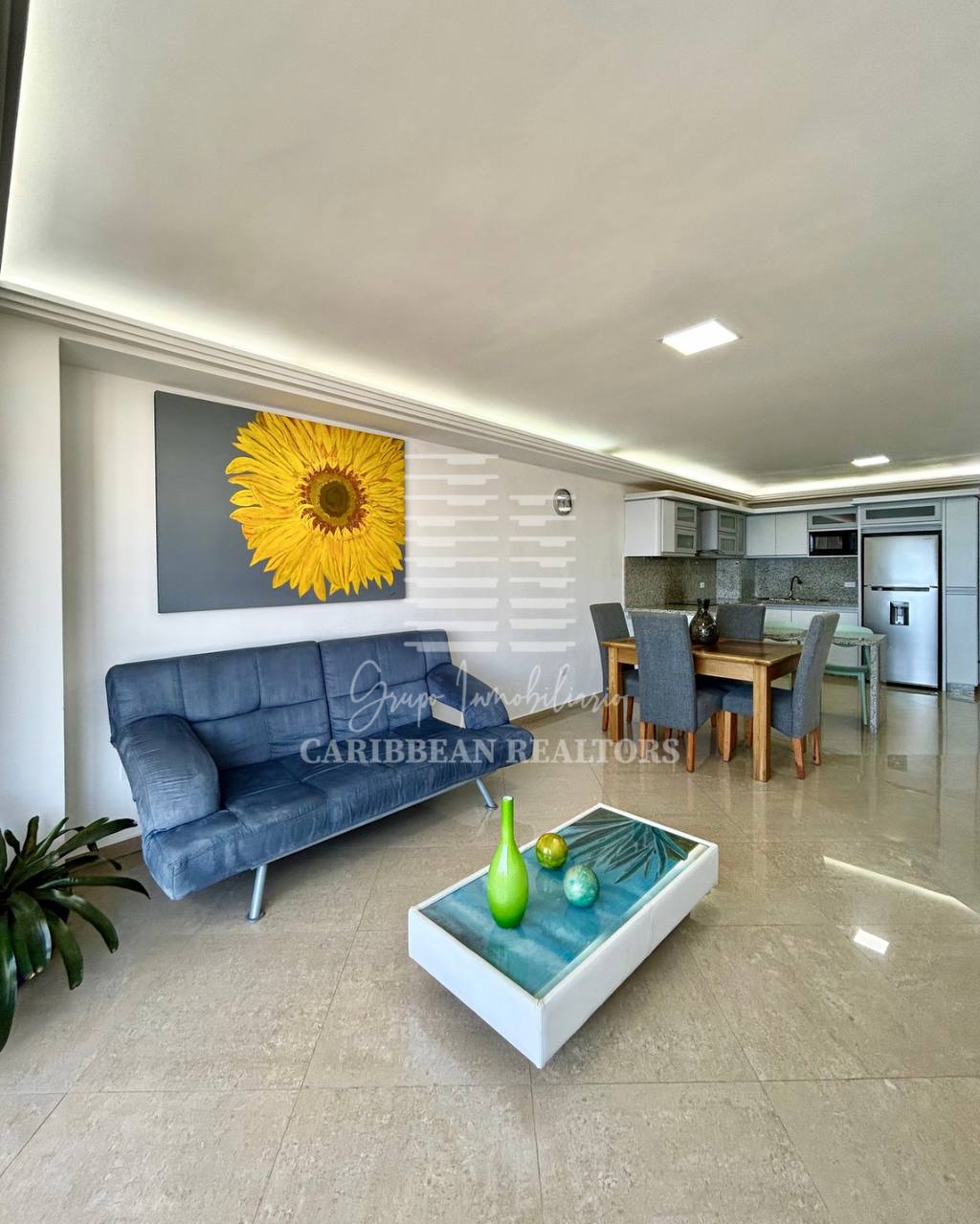 EN VENTA APARTAMENTO CON PRECIOSA VISTA AL MAR EL CONJ RESD BLUE BAY SUITE. PLAYA MORENO. PAMPATAR.