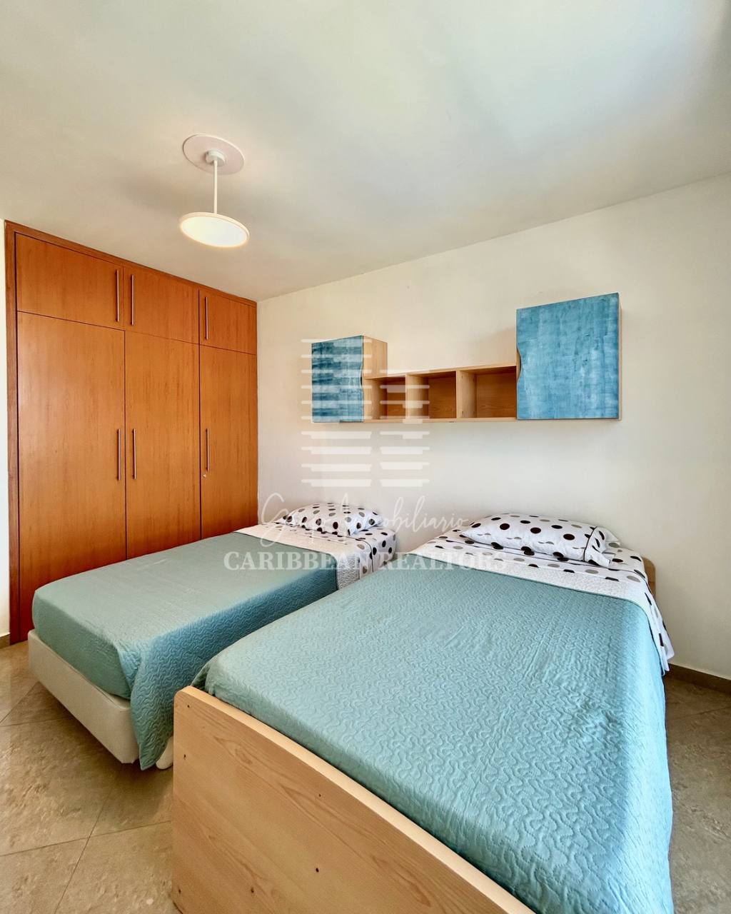 EN VENTA APARTAMENTO CON PRECIOSA VISTA AL MAR EL CONJ RESD BLUE BAY SUITE. PLAYA MORENO. PAMPATAR.