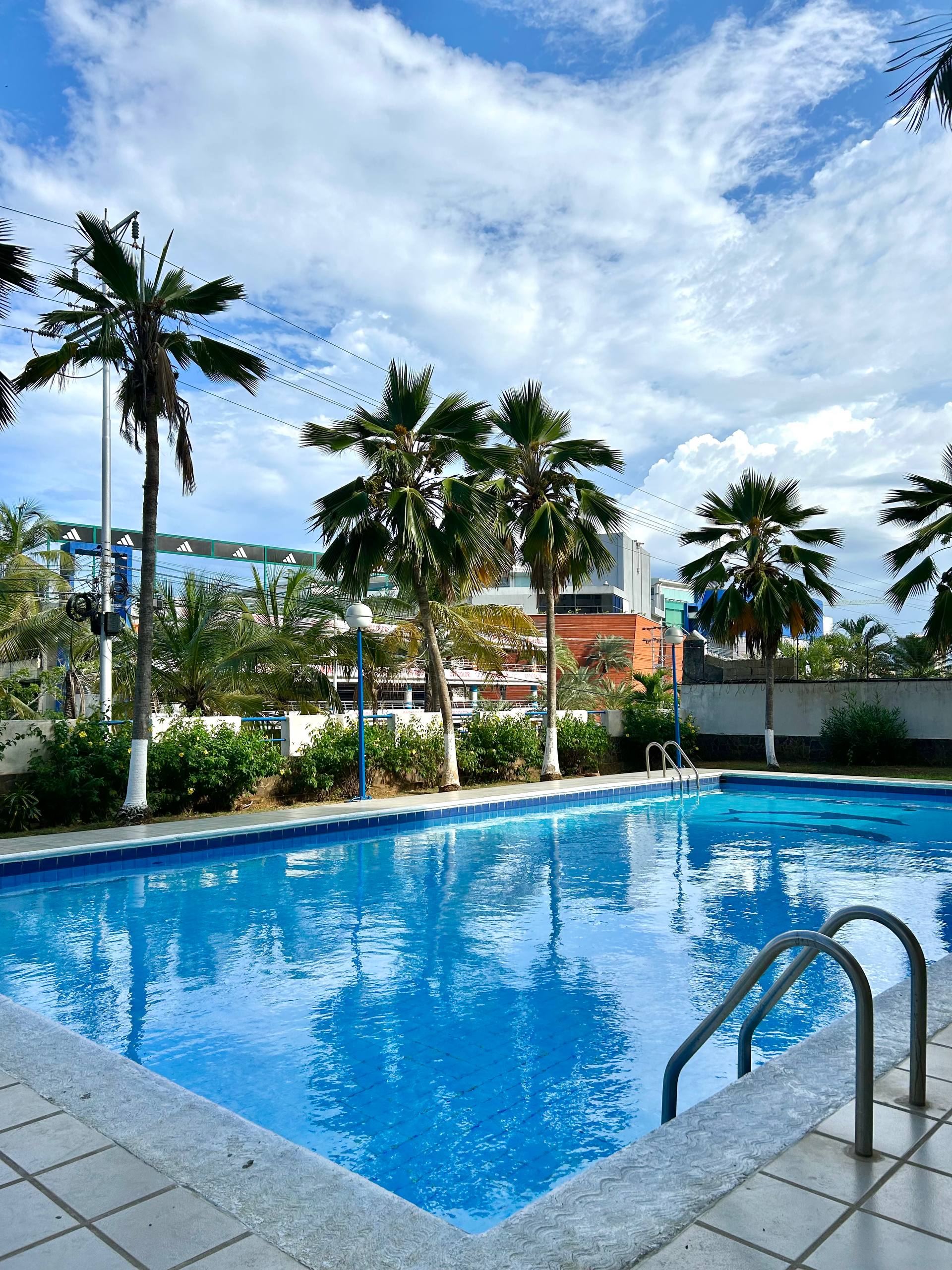 EN VENTA APARTAMENTO EN EL CONJUNTO RESIDENCIAL MANSION CARIBE.  COSTA AZUL. 