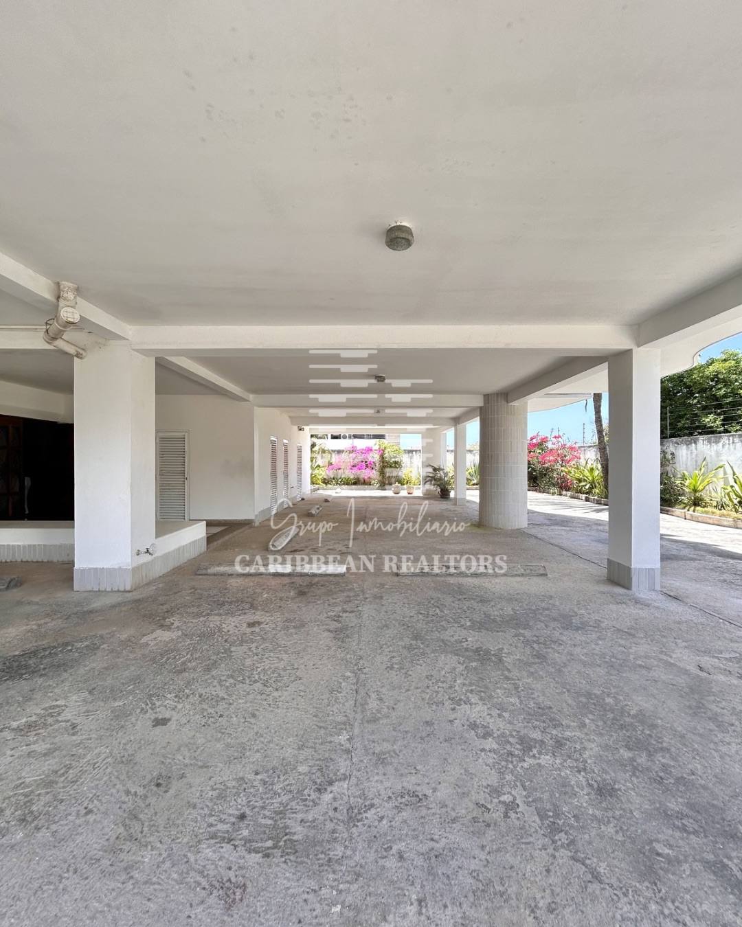 EN VENTA APARATAMENTO EN OBRA BLANCA CERCA DE PLAYA EL AGUA, EN EL CONJUNTO RESIDENCIAL LAS OLAS.