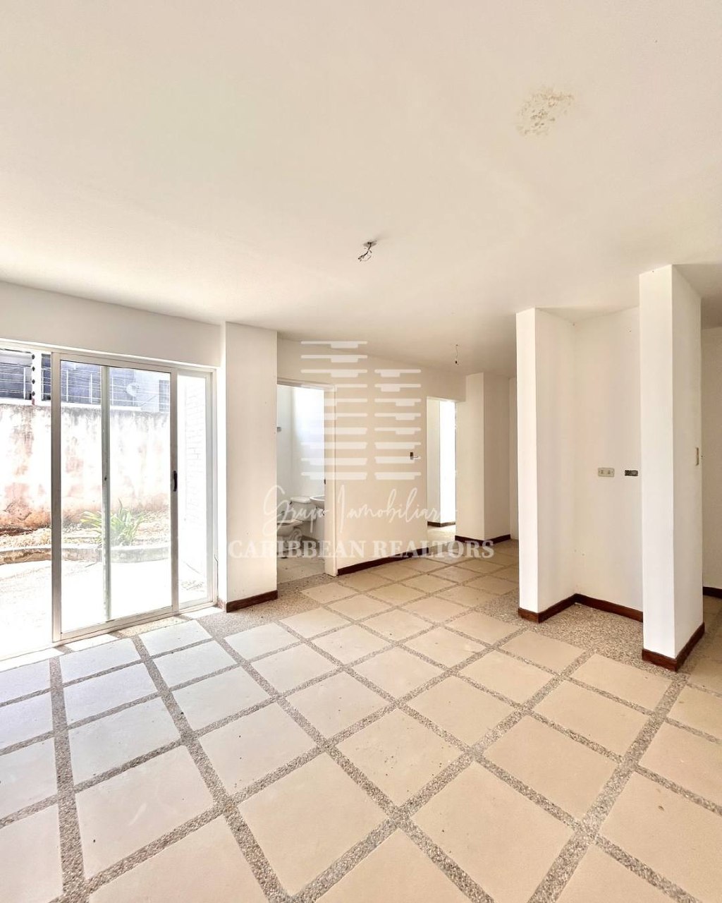 EN VENTA APARTAMENTO EN OBRA BLANCA EN EL CONJUNTO RESIDENCIAL LAS OLAS, EN LAS CERCANIAS DE PLAYA EL AGUA.