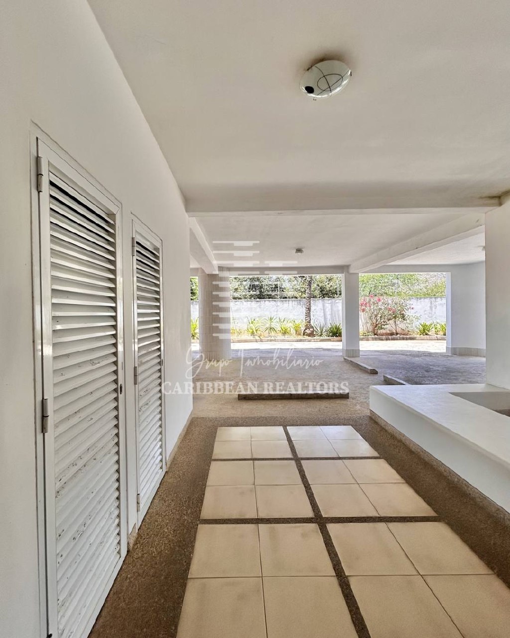 EN VENTA APARTAMENTO EN OBRA BLANCA EN EL CONJUNTO RESIDENCIAL LAS OLAS, EN LAS CERCANIAS DE PLAYA EL AGUA.