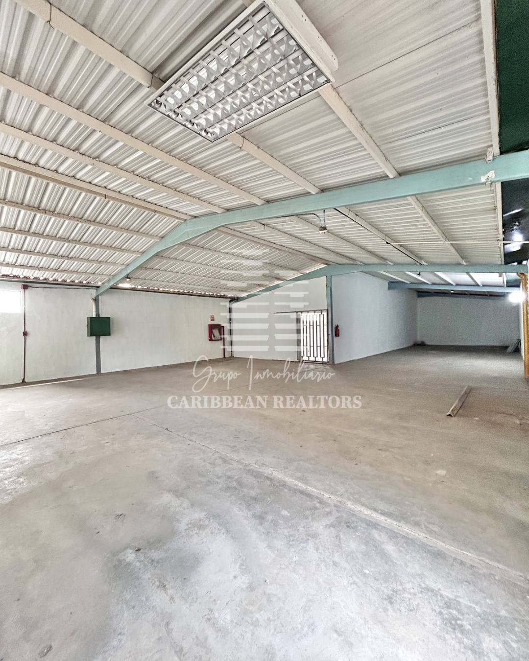 EN VENTA ESPACIOSO GALPÓN INDUSTRIAL EN LA ZONA DE LA AUYAMA. 