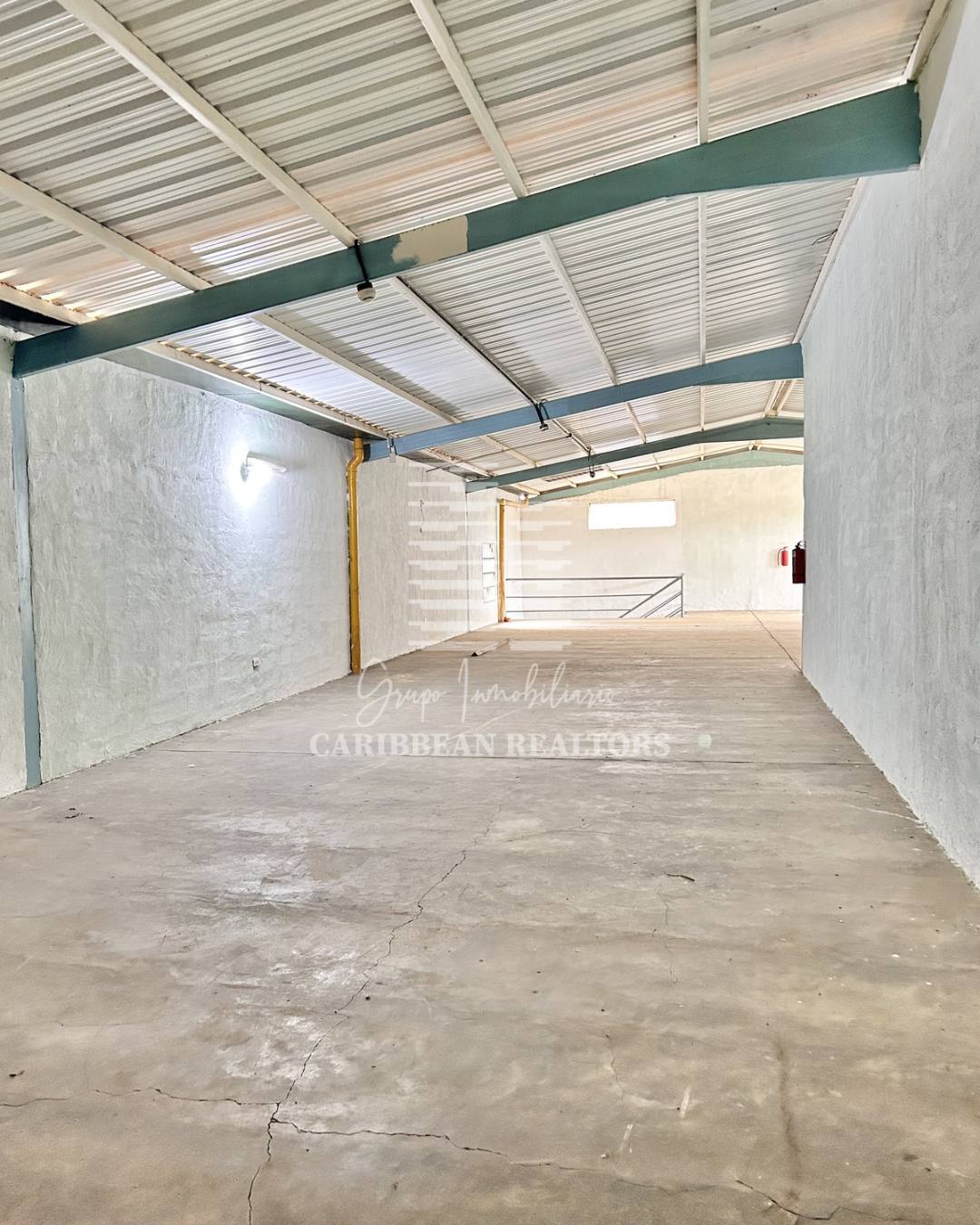 EN VENTA ESPACIOSO GALPÓN INDUSTRIAL EN LA ZONA DE LA AUYAMA. 